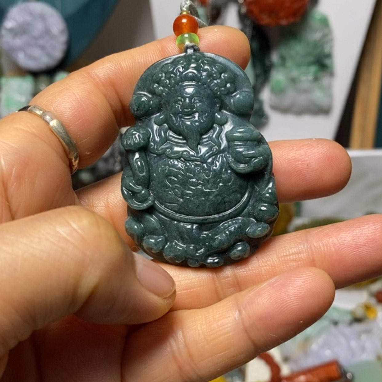 【闪购商品】翡翠吊坠(赠链)未镶嵌