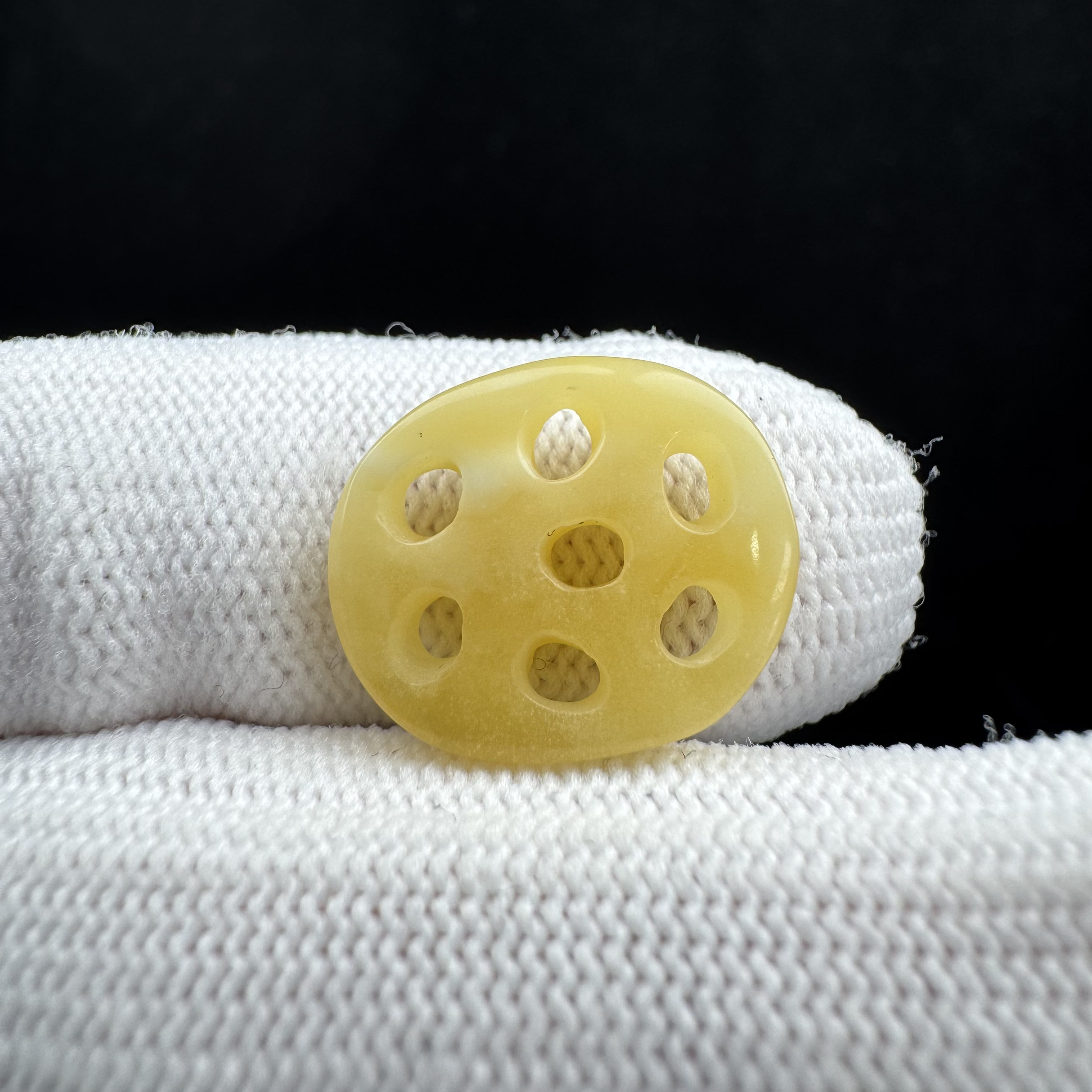 D5256天然原矿蜜蜡 特价藕片 14*17.1mm支持复检假一罚十