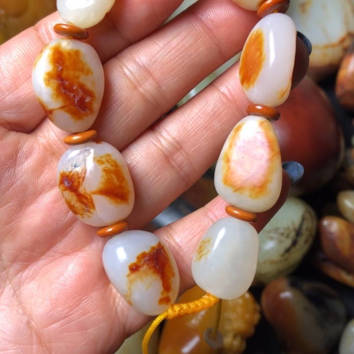 紫***开和田玉未镶嵌珠宝奇石