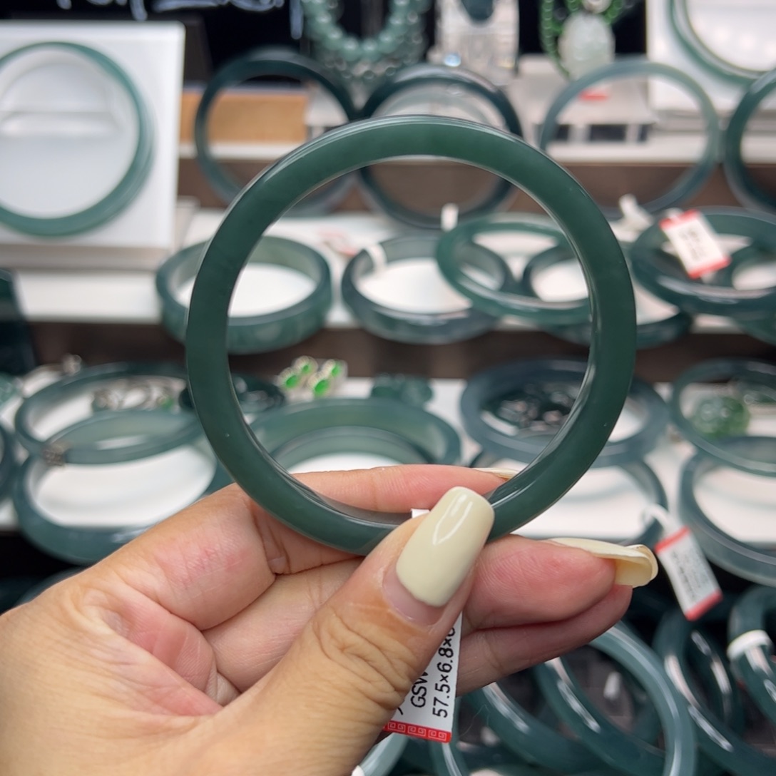 翡翠手镯未镶嵌翡翠（福利款不退不换）