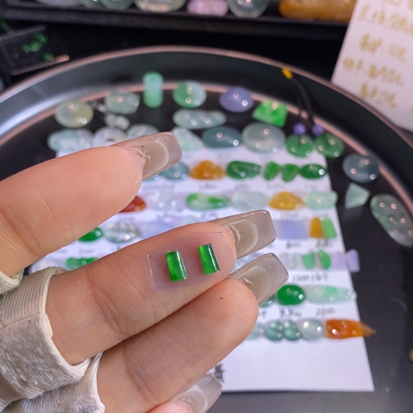 【闪购商品】翡翠挂件未镶嵌牌