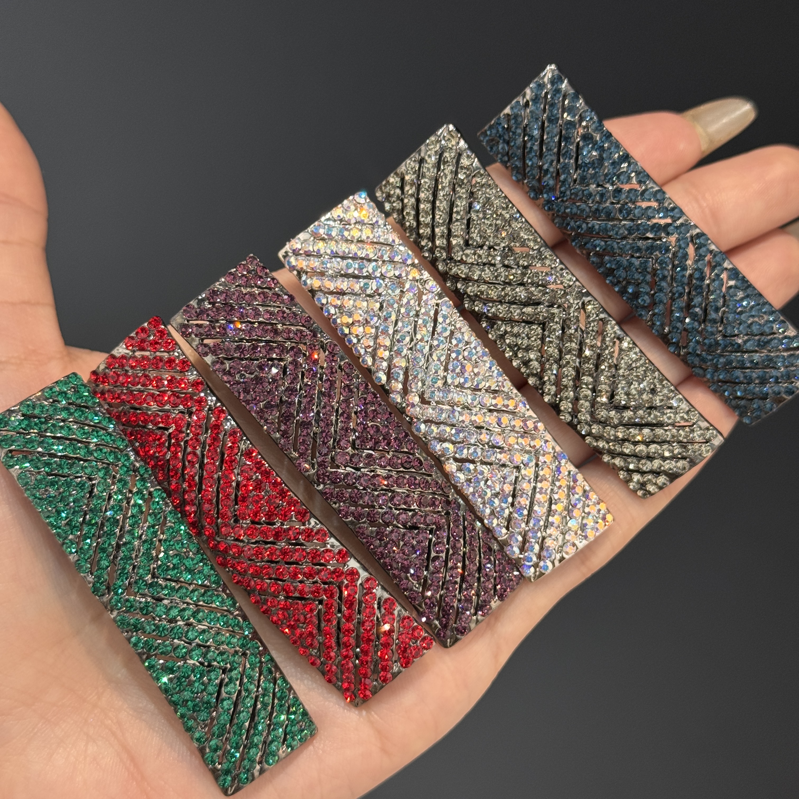 东大门 韩国新款奢华感6cm弹簧夹水晶轻奢百搭 2168