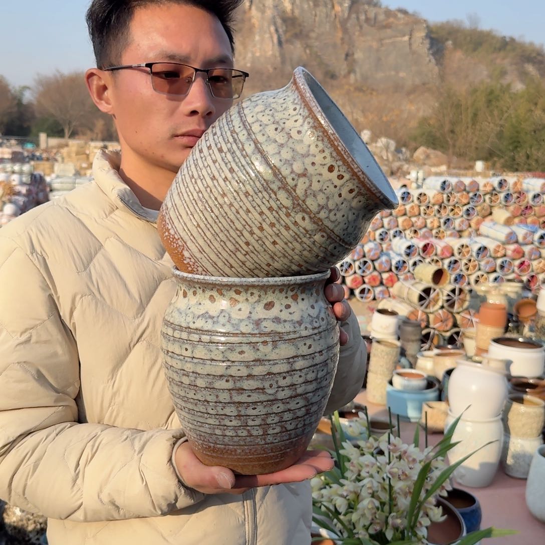 紫砂花盆口17高22（A01两个