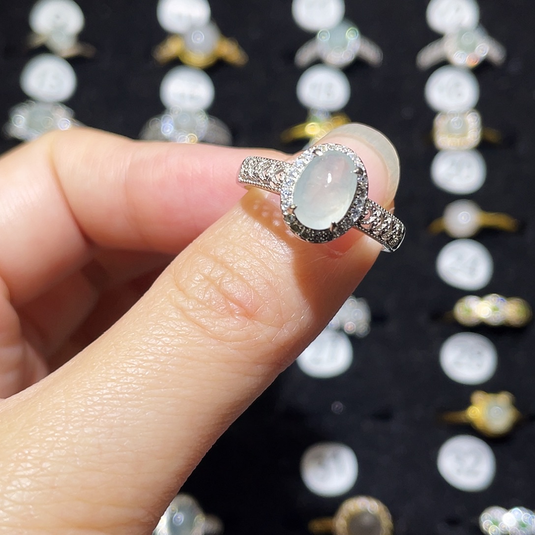 翡翠未镶嵌戒指戒指