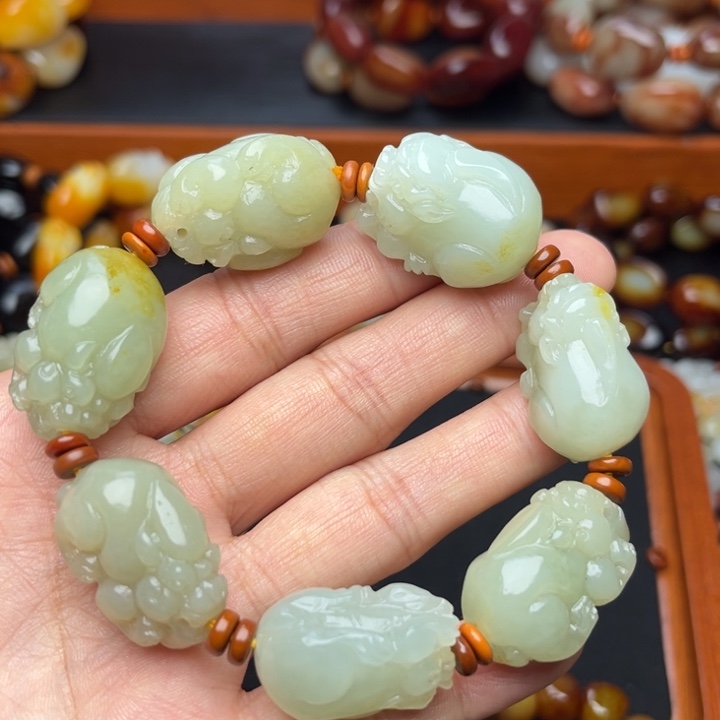 用***2和田玉未镶嵌手链