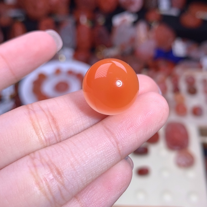 j***k南红玛瑙未镶嵌珠宝半成品单珠