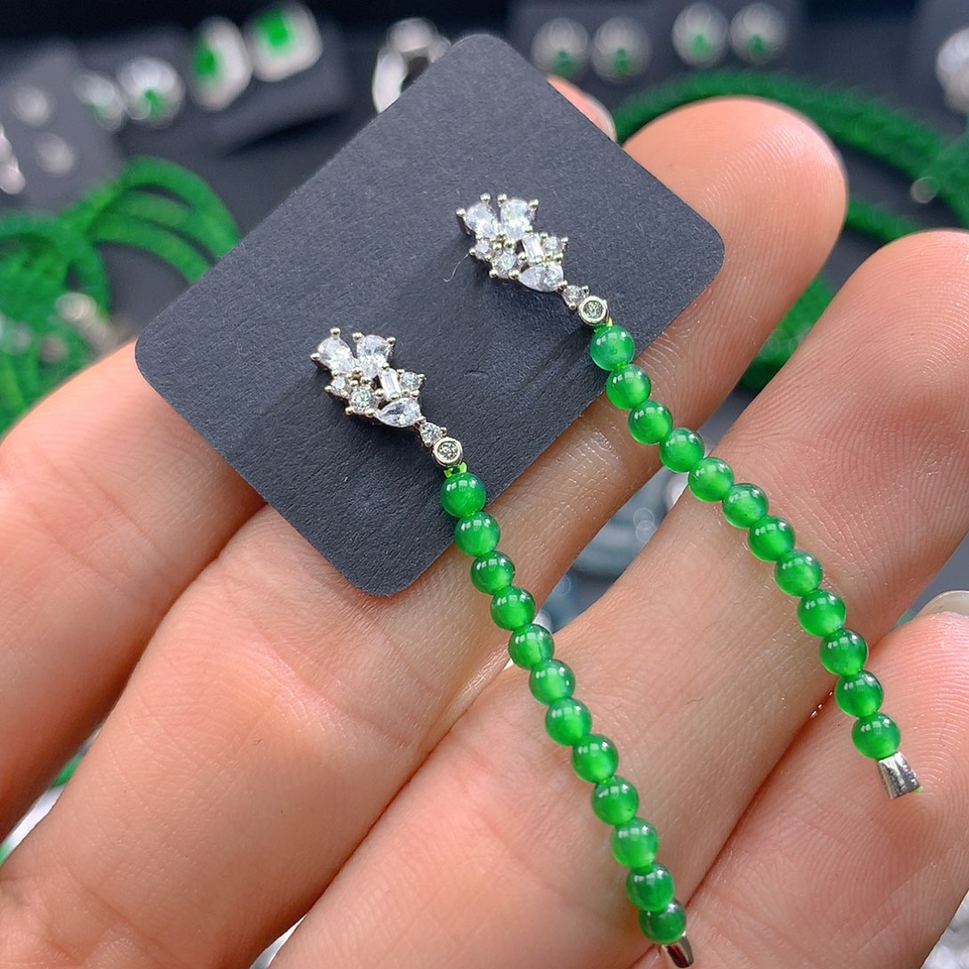 翡翠手链未镶嵌翡翠