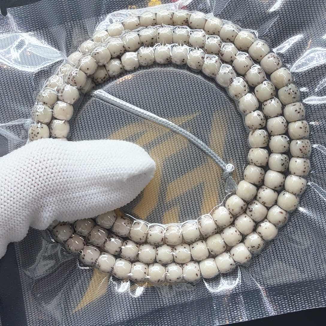 星月菩提吊坠6冰白石玉河豚6左右108