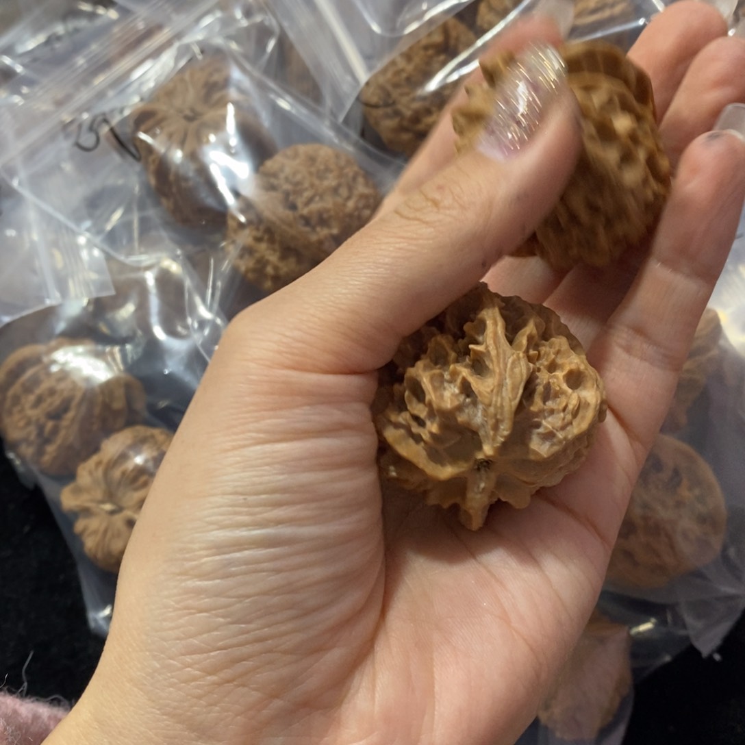 猴头核桃吊坠苹果38