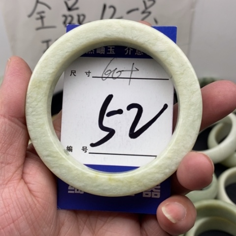 未镶嵌蛇纹石玉手镯?****?