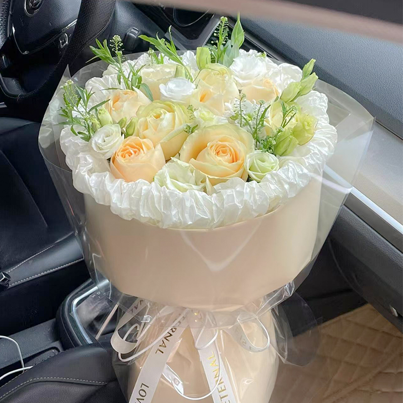 【初夏的风】8朵香槟玫瑰花小香风鲜花束送朋友花束打卡拍照鲜花小花束生日礼物小时达花店同城配送