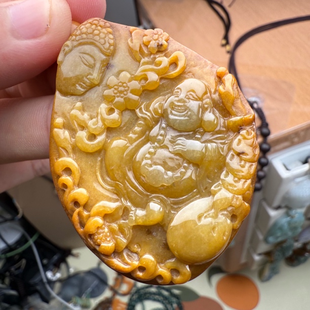 天然缅甸翡翠A货弥勒佛佛观天下天然黄翡原石原皮手工制作