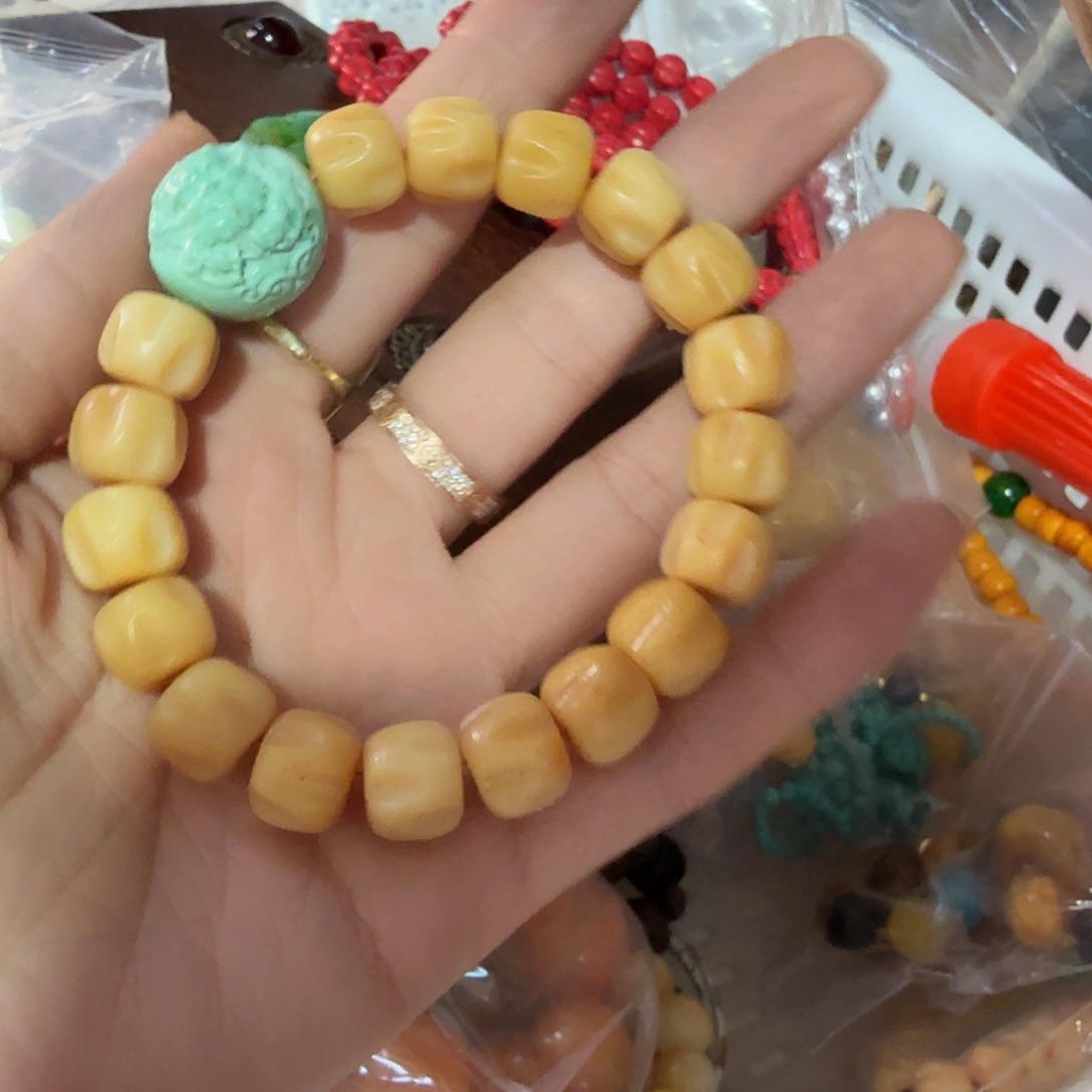 滴血莲花菩提吊坠