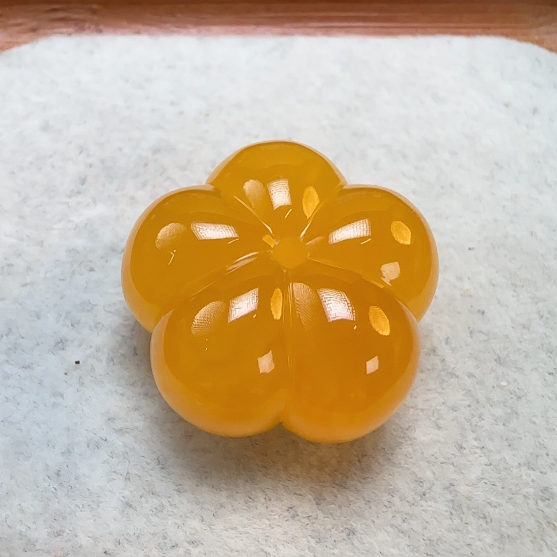琥珀未镶嵌珠宝奇石定制