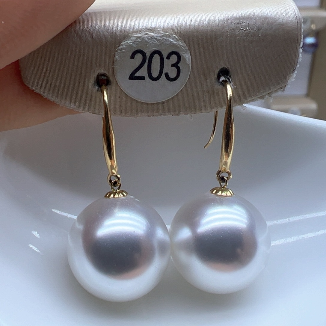 18K金镶嵌淡水珍珠耳饰