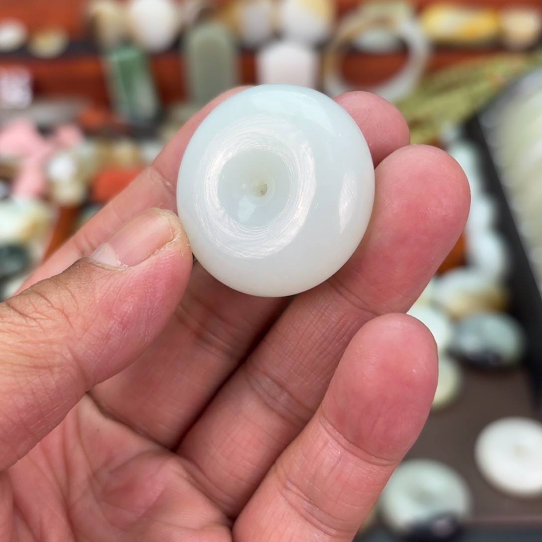 和田玉（糖玉）颈饰未镶嵌星*晟