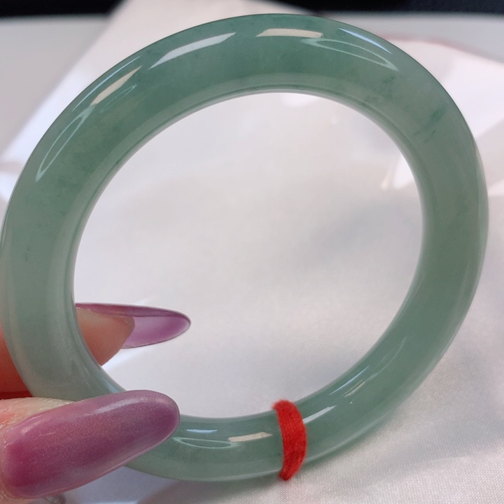 翡翠手镯（圆镯）未镶嵌