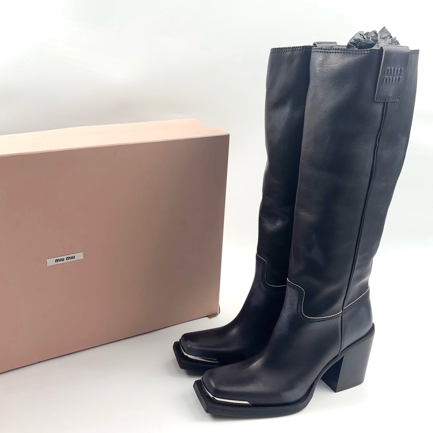 99新 MIU MIU/缪缪 39码黑色方头粗跟高筒靴 lm4389