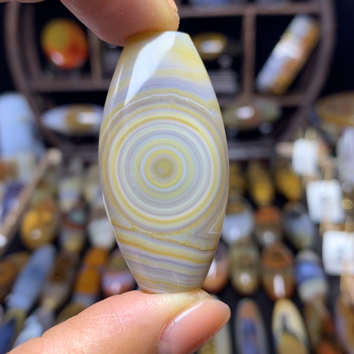 玛瑙/玉髓颈饰未镶嵌故**云