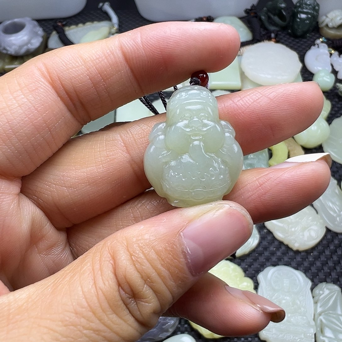 和田玉未镶嵌颈饰买断价，不退不换，卡25.8