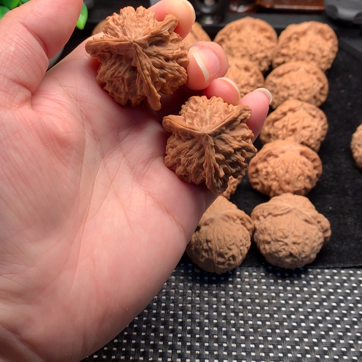 文玩核桃把件38三棱全品