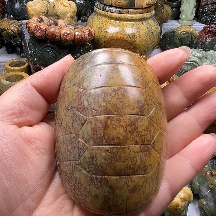 长***雨岫岩河磨玉（透闪石质玉）未镶嵌把件