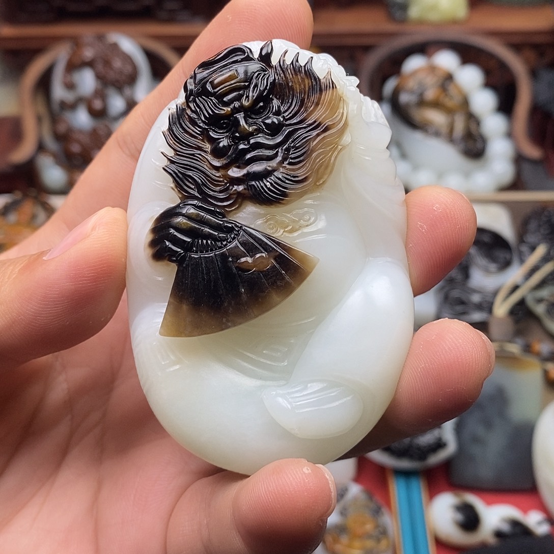 阿***尧颈饰未镶嵌和田玉