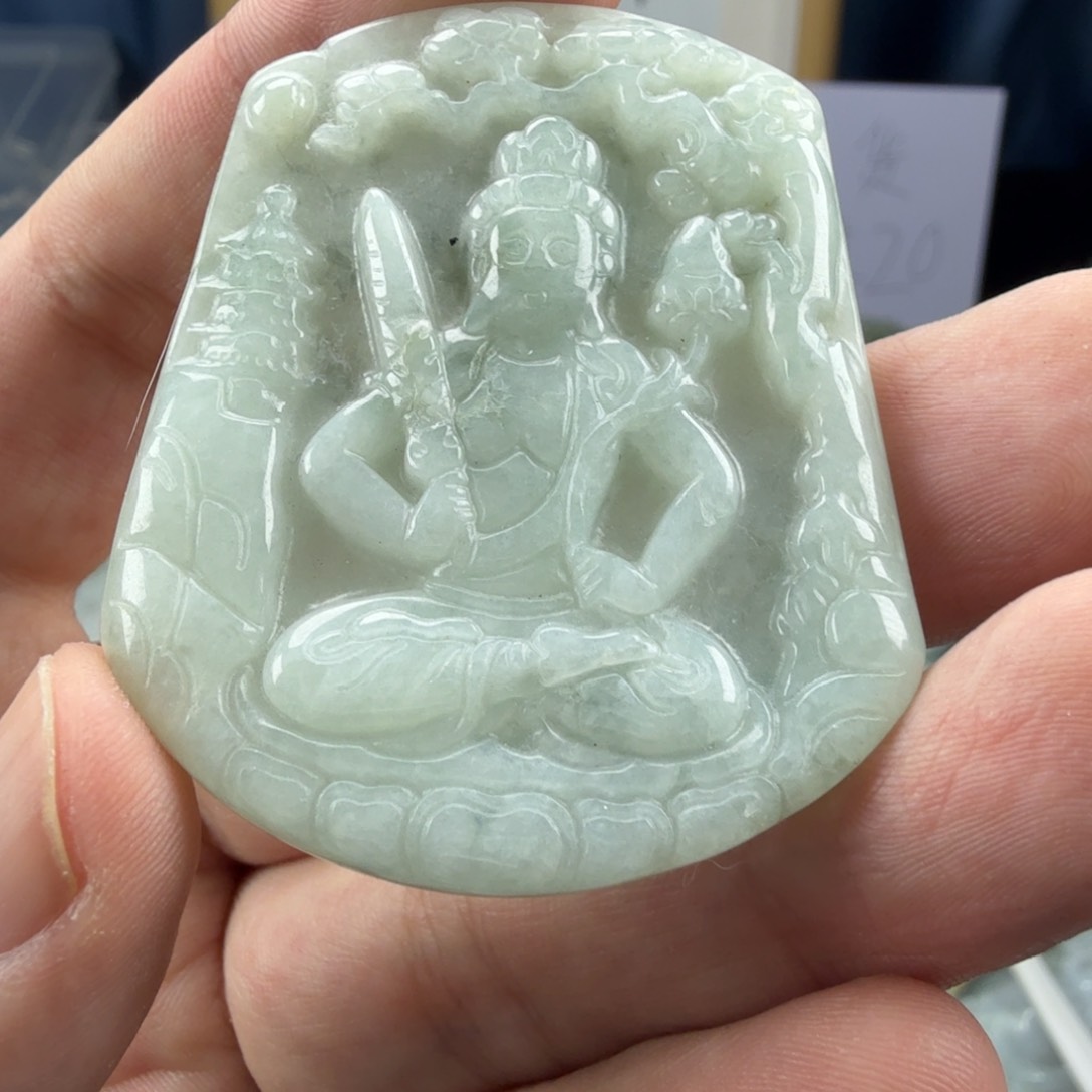 翡翠未镶嵌颈饰翡翠