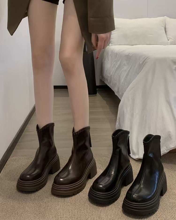 女靴厚底秋季短筒骑士靴中筒女鞋增高圆头短筒马丁靴