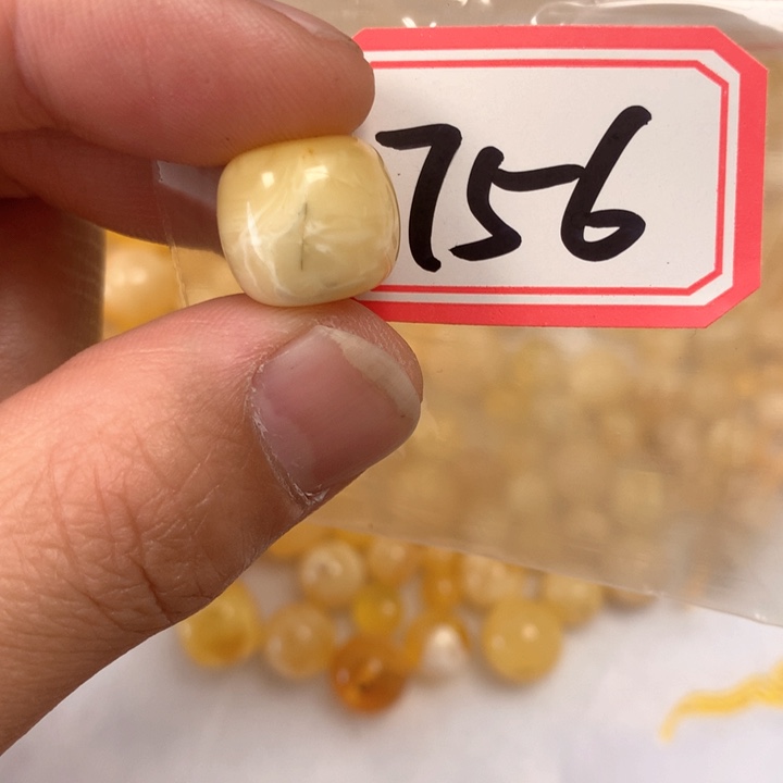 琥珀未镶嵌珠宝奇石瑕疵14