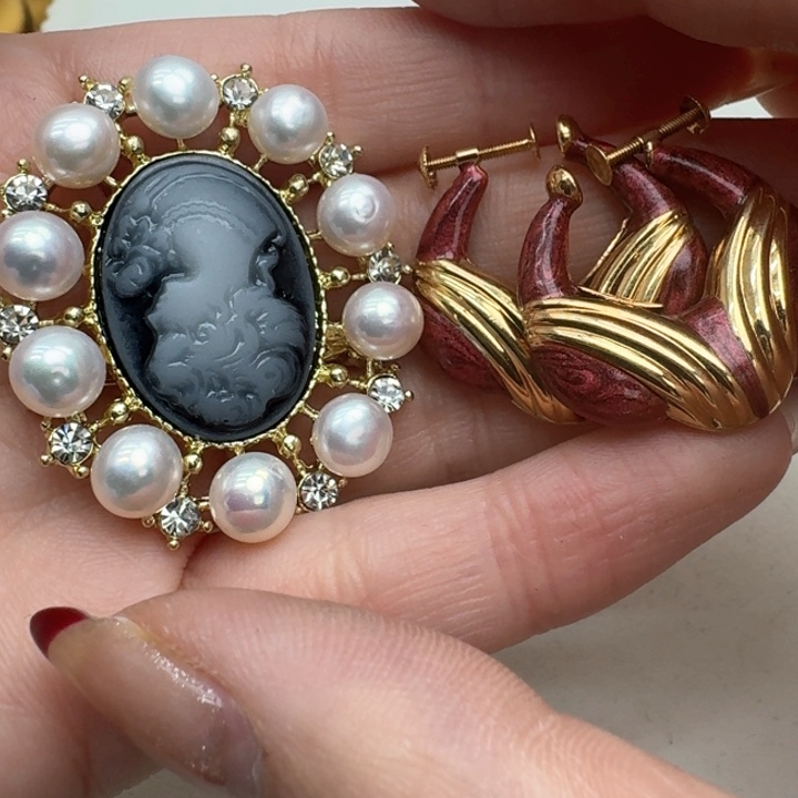 淡水珍珠耳饰未镶嵌