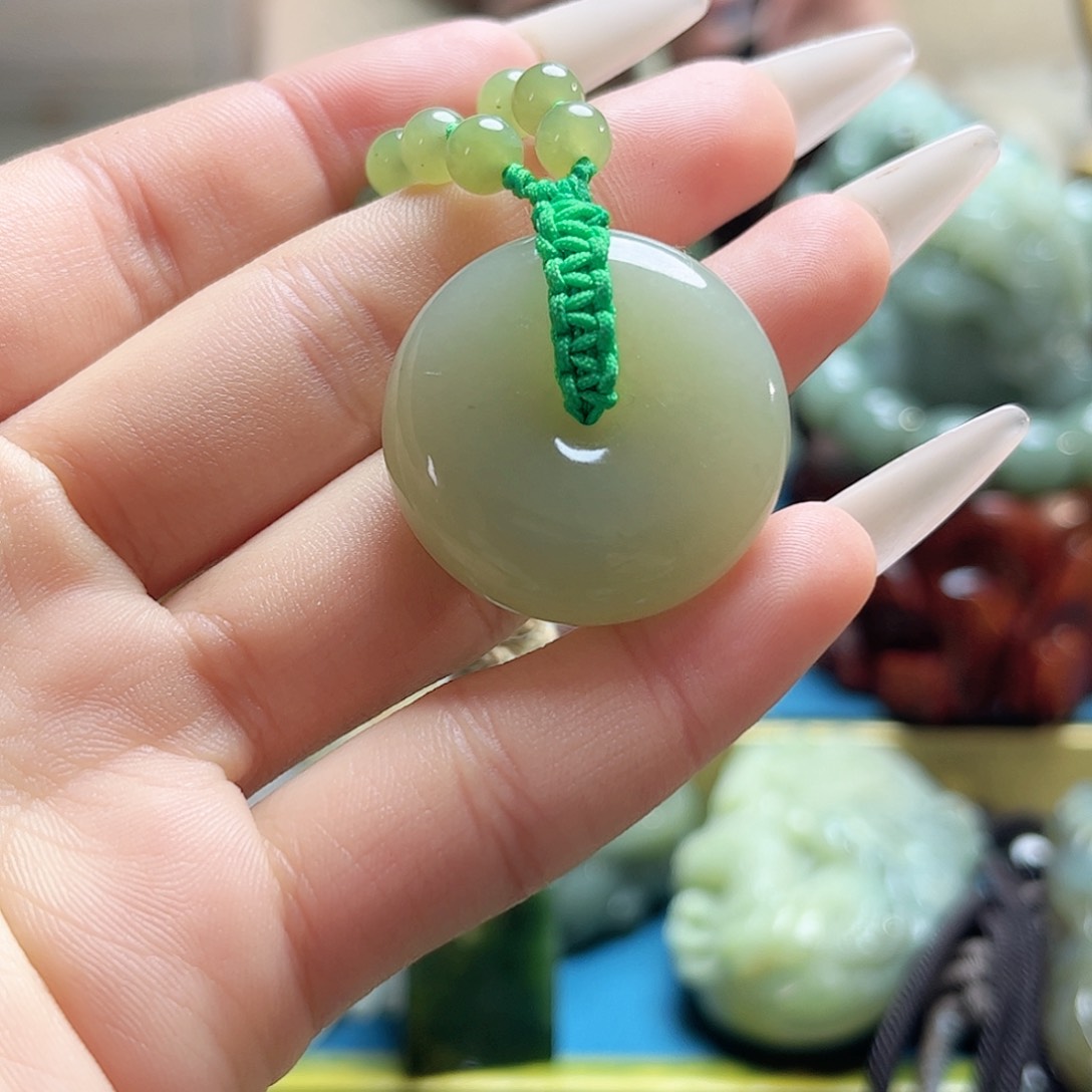 和田玉挂件未镶嵌