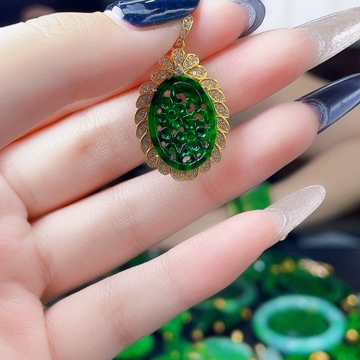 颈饰银S925镶嵌翡翠多样性