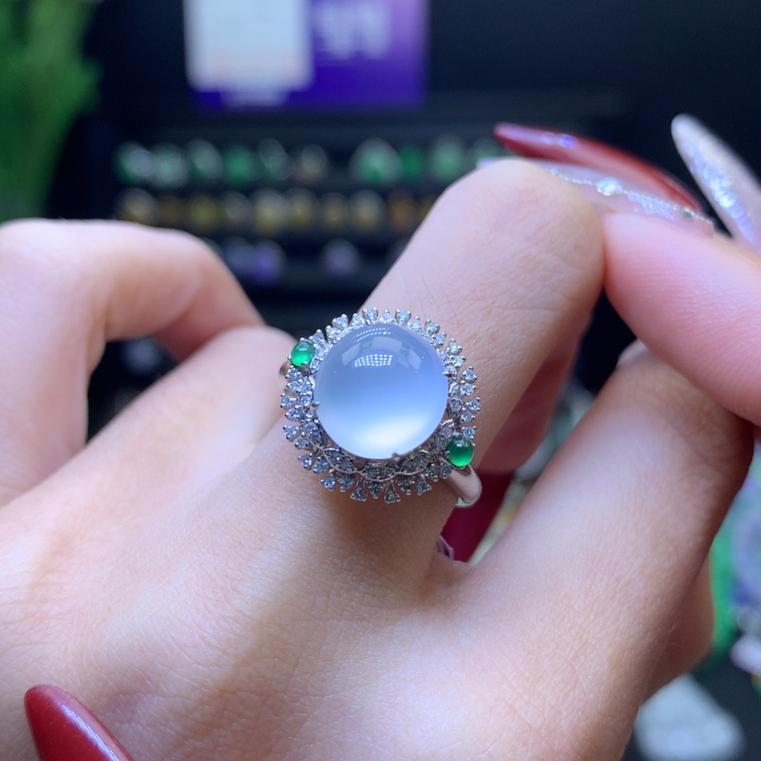 翡翠颈饰18K金镶嵌天然