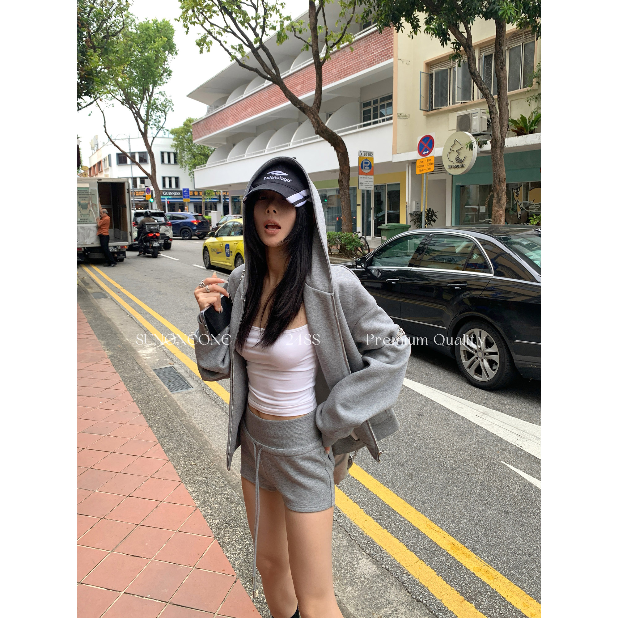 SUNONEONE 休闲运动套装女秋季宽松灰色卫衣卫裤短裤三件套H0128A