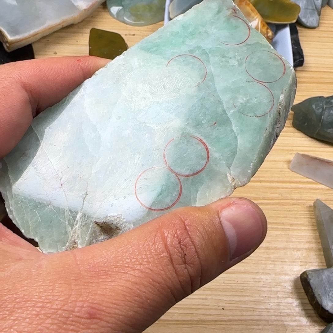 烟***尽翡翠裸石缅甸翡翠