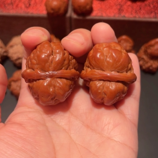 文玩核桃吊坠蛤蟆头