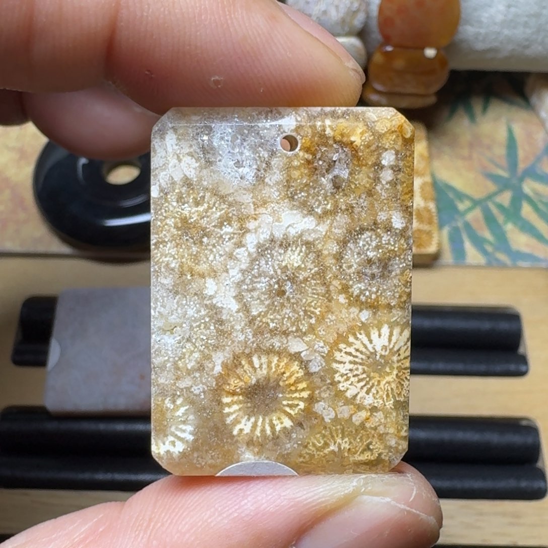 硅化玉手工牌 水 晶花 闪闪亮晶晶真漂亮未镶嵌