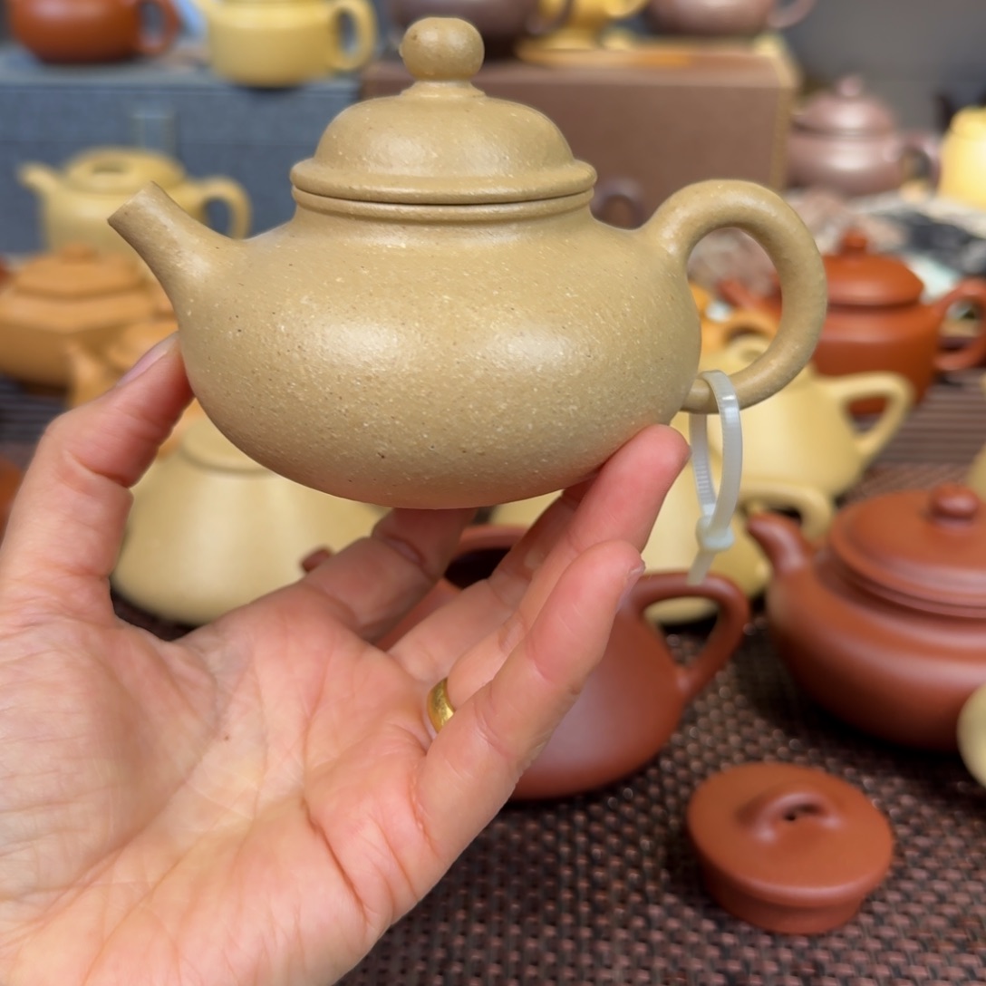 本山绿泥茶壶梨皮180毫升左右