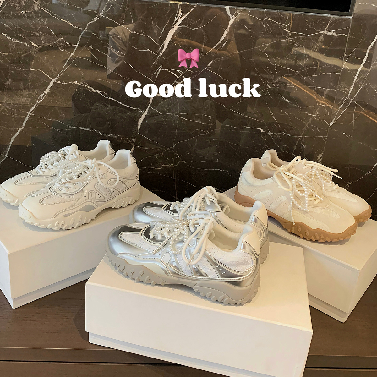 葡萄妈studiolee 5cm内增高~蕾丝拼接休闲风珍珠百搭阿甘德训鞋女