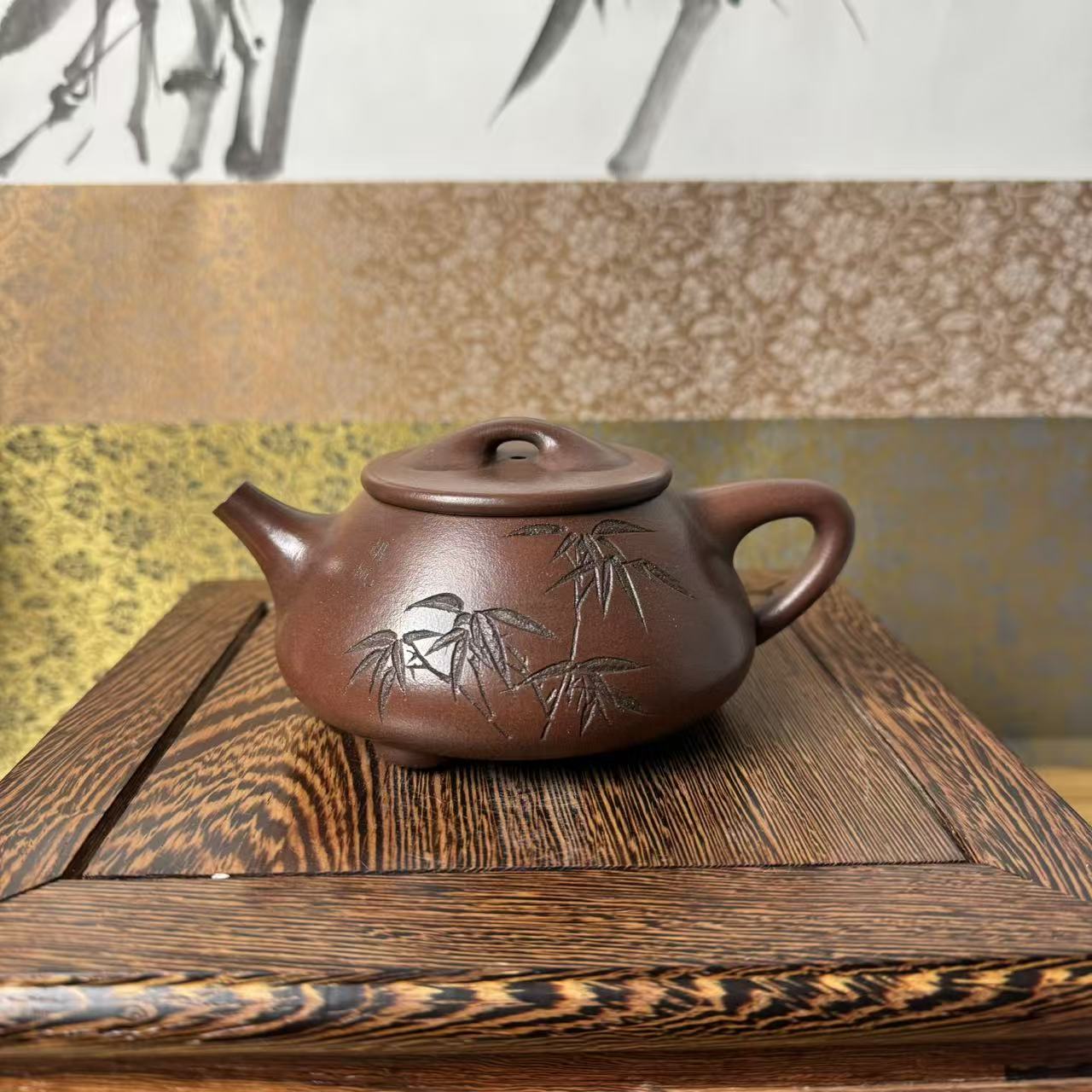 114[王洪君专场]宜兴黄龙山原矿手工紫砂壶