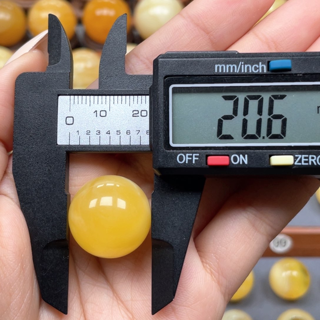 琥珀珠宝奇石未镶嵌金*白