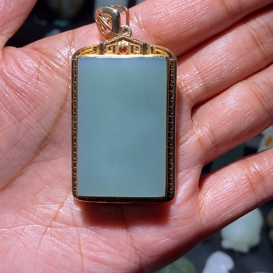 和田玉未镶嵌粉青