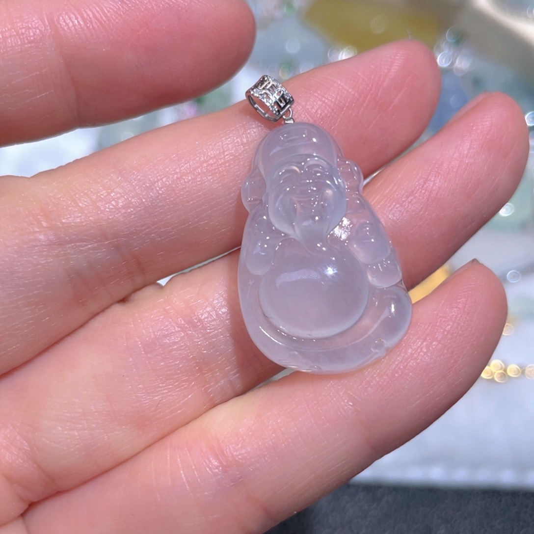 翡翠颈饰18K金镶嵌翡翠