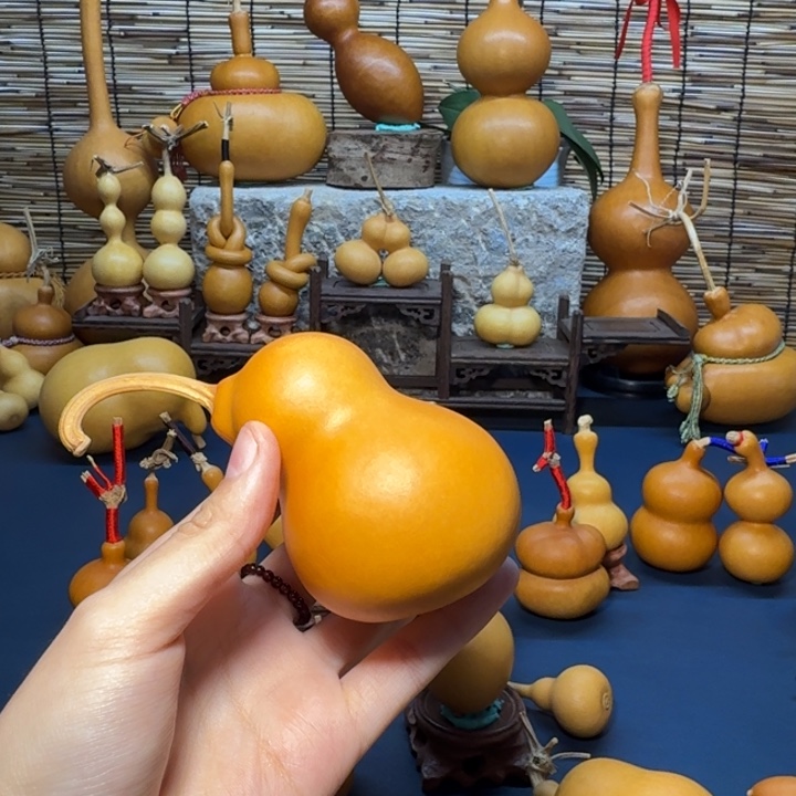 用****5老皮小猪一件售卖