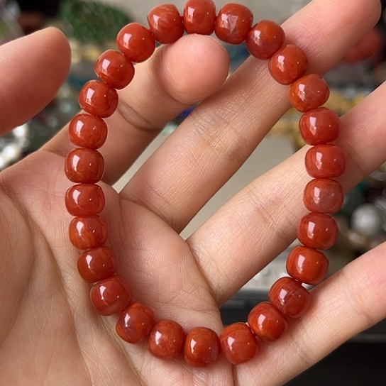 南红玛瑙手链未镶嵌矿坑