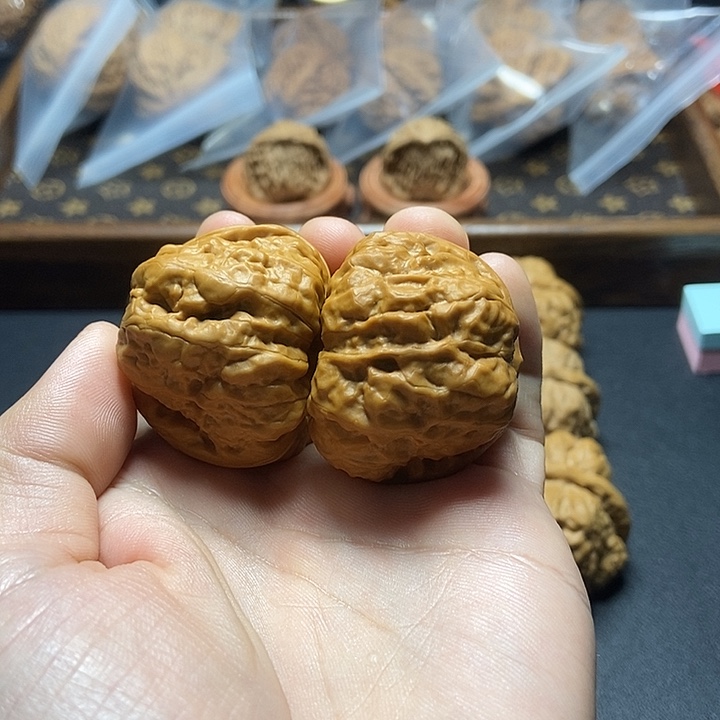 文玩核桃蛤蟆头文玩