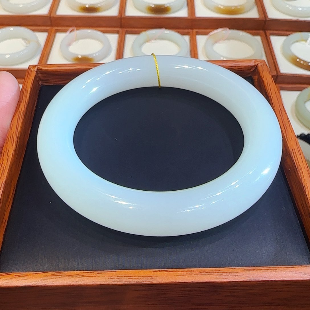和田玉手镯未镶嵌新疆胖圆羊脂白玉58+ 59 60