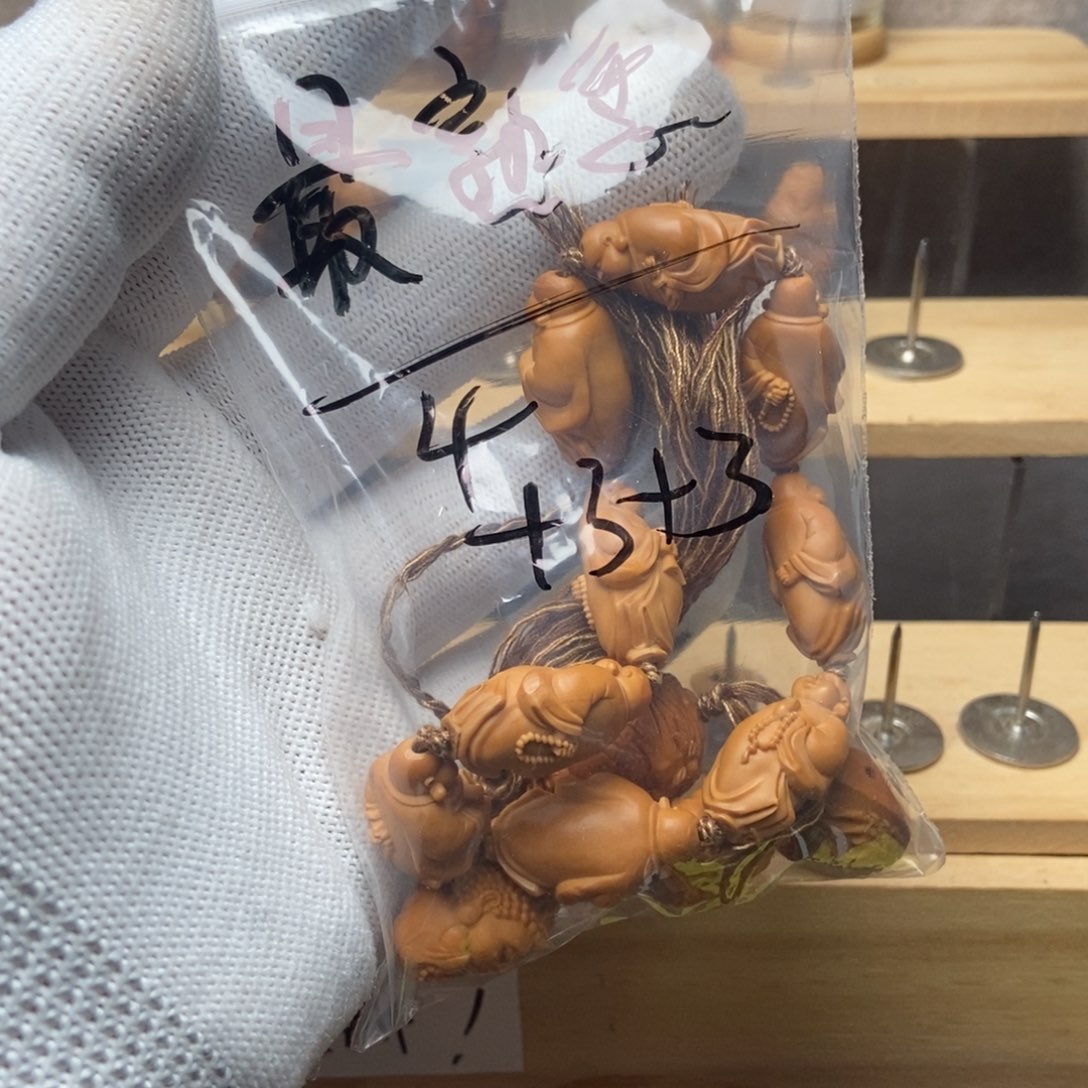 【闪购商品】吊坠橄榄核·****·橄榄核陌生人