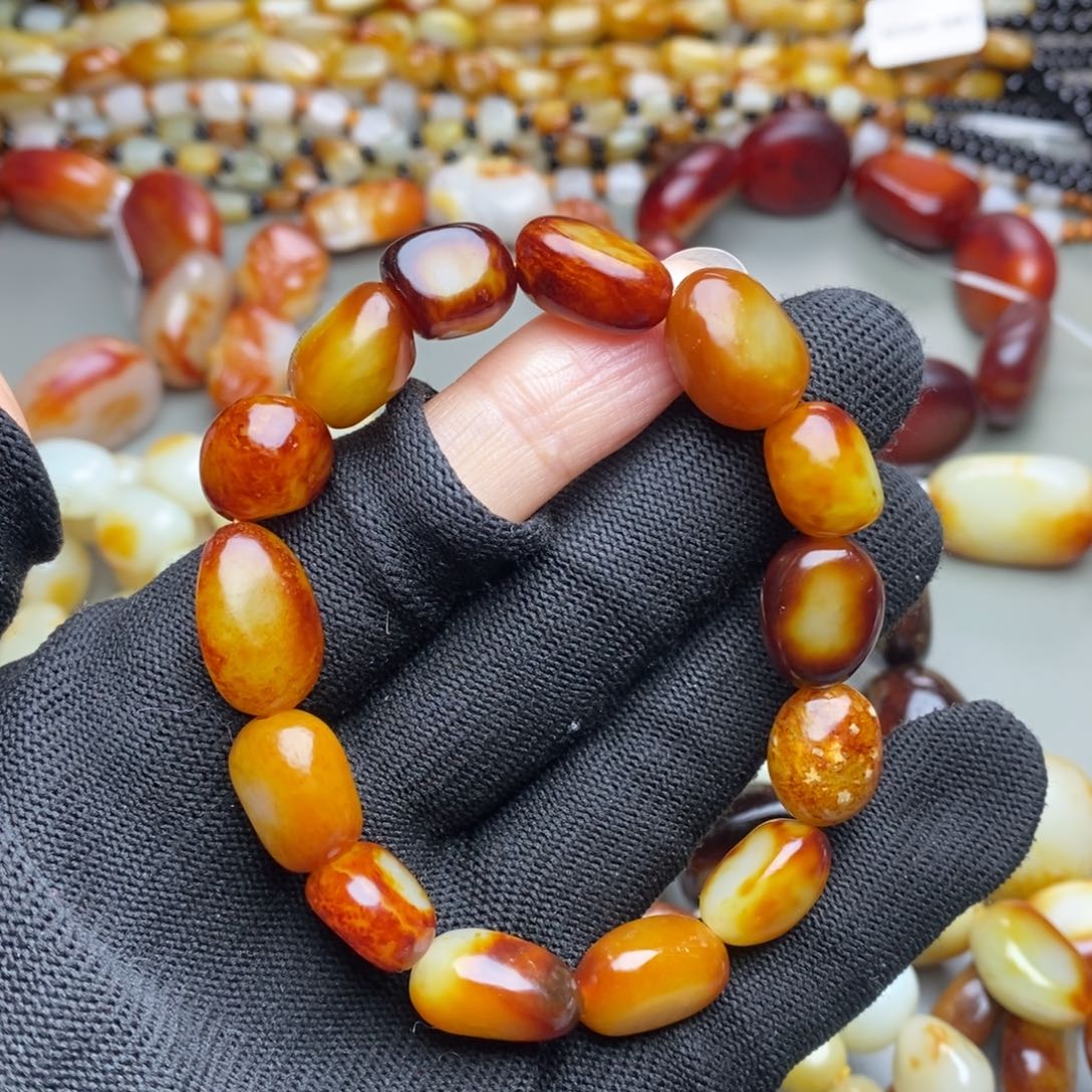 和田玉未镶嵌手链